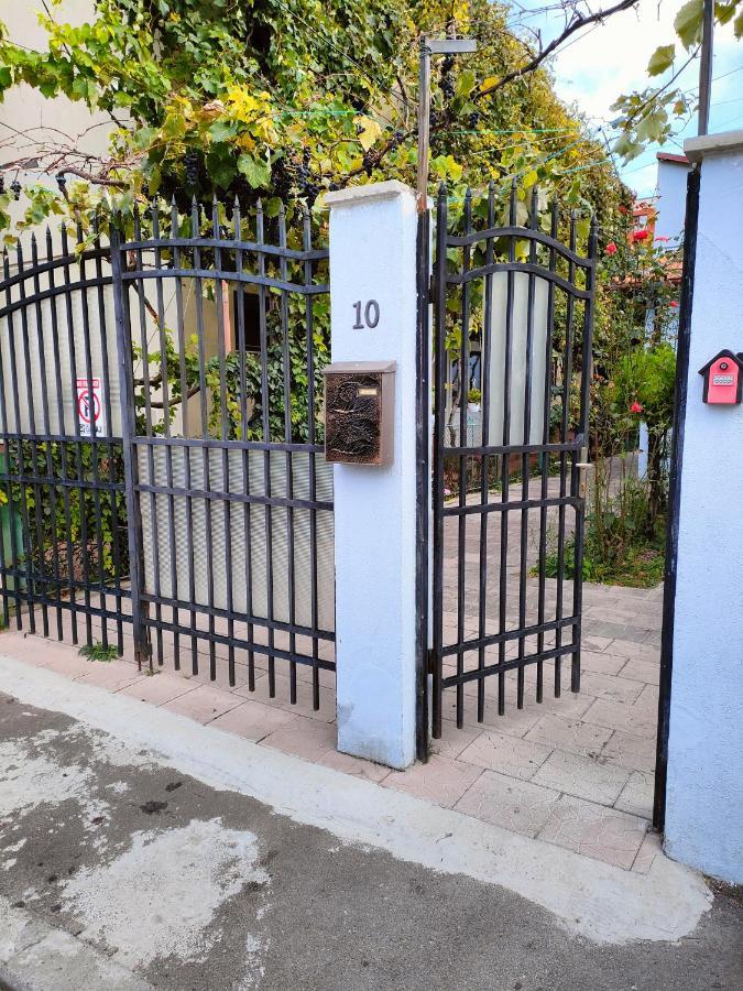 Ivavev Is Us Bythesea Κονστάντζα Εξωτερικό φωτογραφία
